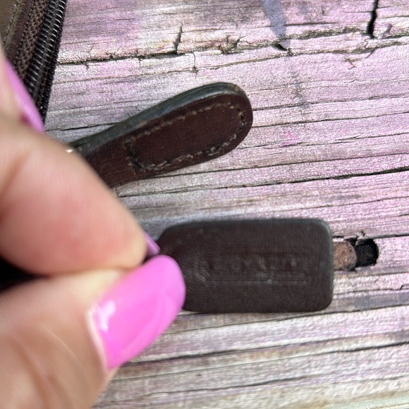 Coach pouch - Picture 3 of 6